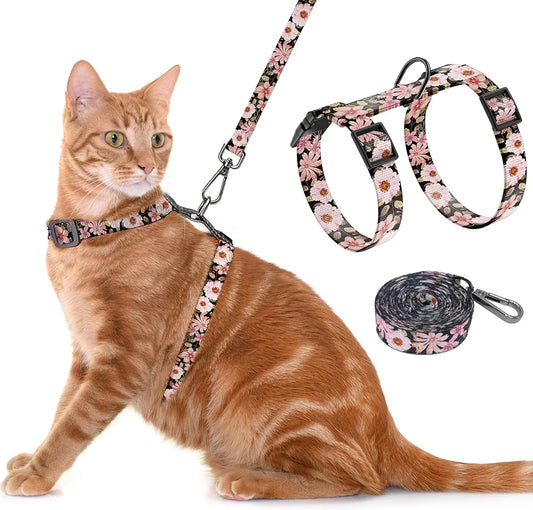 Harness and Leash Set, Adjustable Kitten Harness Escape Proof Cats Harness, Soft Lightweight Walking Travel Pet Harness, Cute Kitty Harness Leash Set for Small Medium Cats, Light Pink